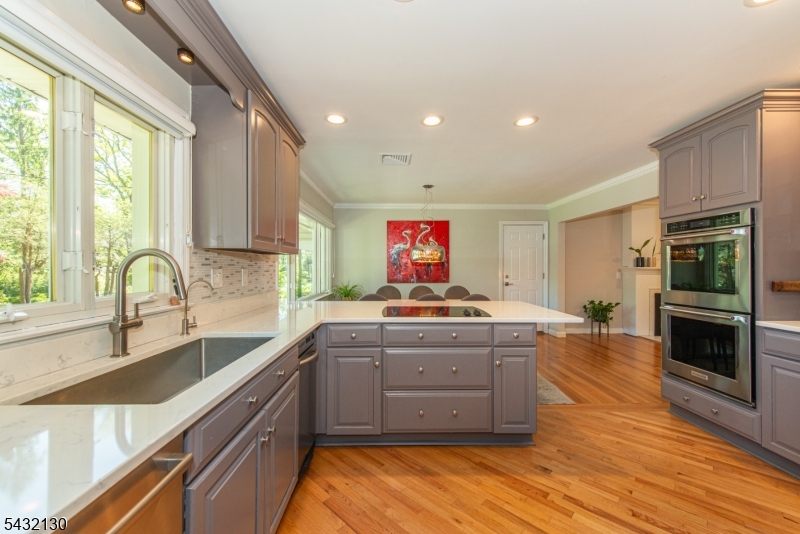 77 Hanover Road Mountain Lakes, NJ 07046 - Photo 15 of 36
