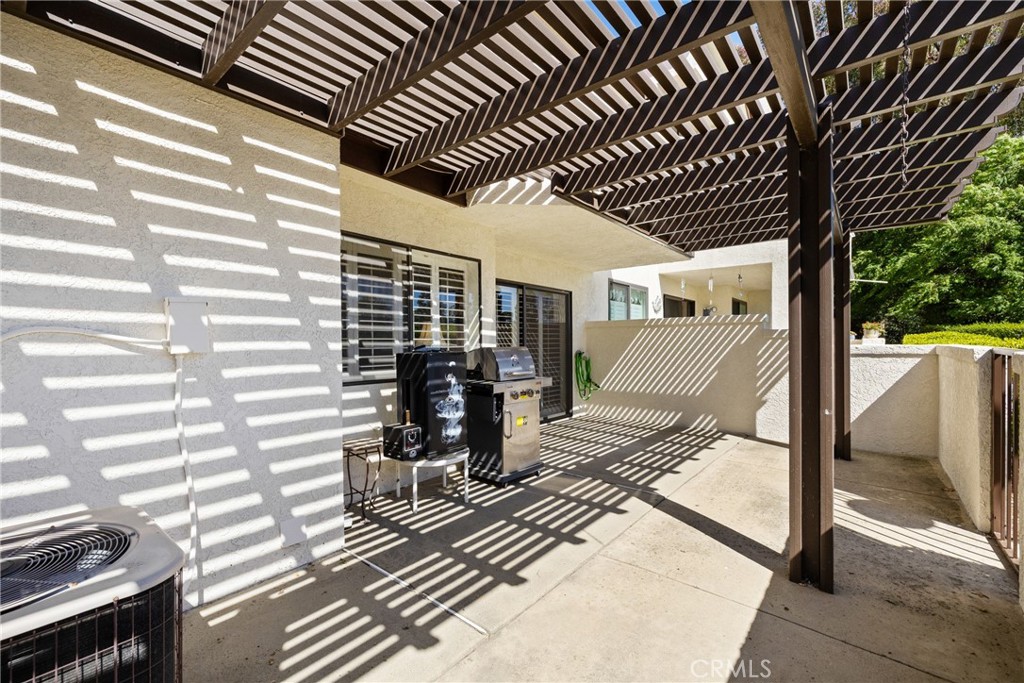 832 Trinity Lane Claremont, CA 91711 - Photo 38 of 51 a view of balcony with wooden floor