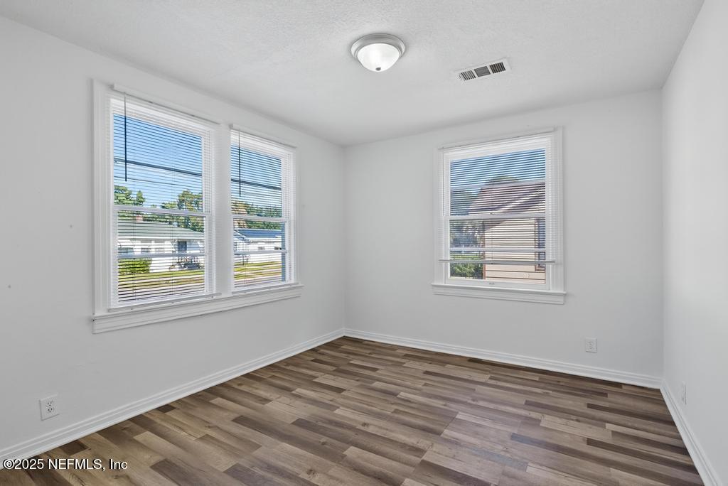 258 Ravine Street Jacksonville, FL 32206 - Photo 9 of 50 258 Ravine St-12