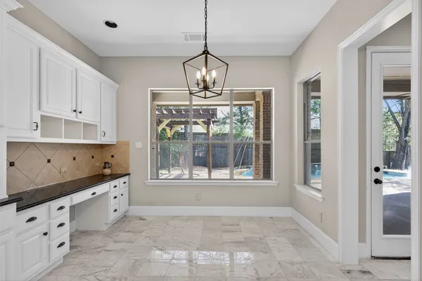 $825,000 | 10 Almondell Court, Magnolia, TX 77354