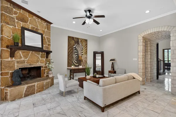 $825,000 | 10 Almondell Court, Magnolia, TX 77354