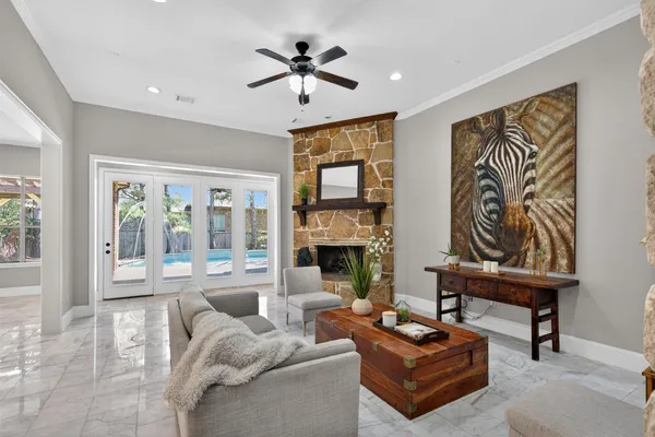 $825,000 | 10 Almondell Court, Magnolia, TX 77354