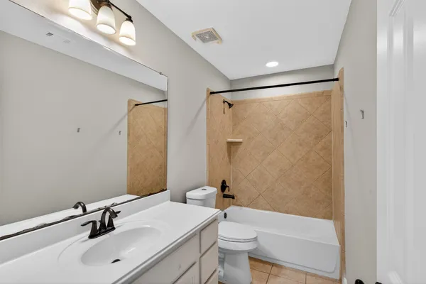 $825,000 | 10 Almondell Court, Magnolia, TX 77354