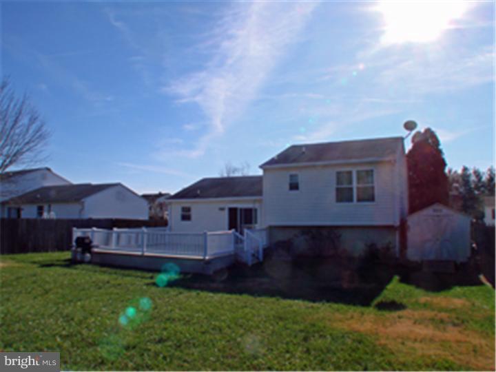 26 Hunting Ridge Road Newark, DE 19702 - Photo 14 of 15 Exterior Back