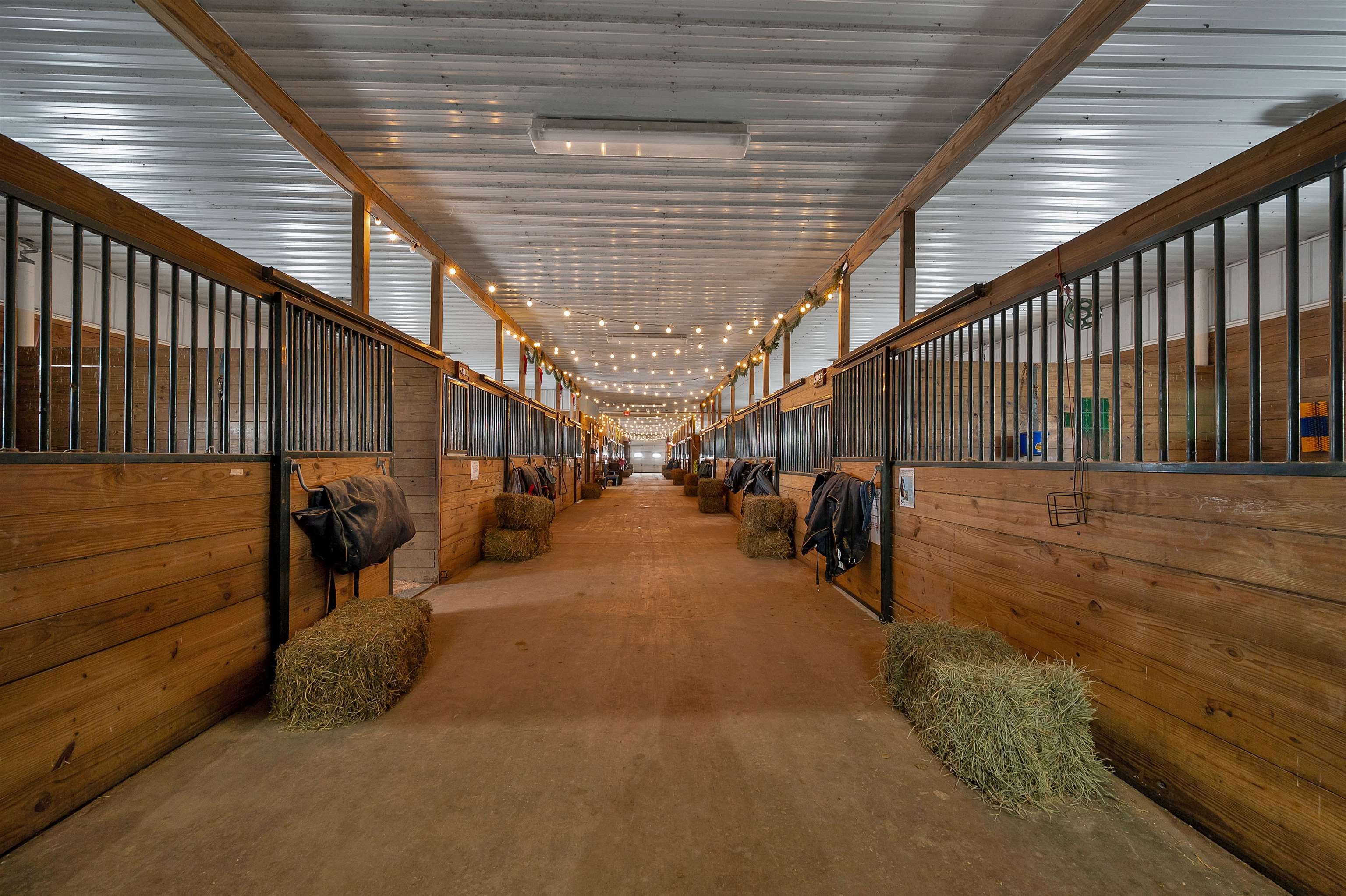 5678 Morrison Road De Pere, WI 54115 - Photo 2 of 87