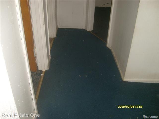 315 Longfellow Inkster, MI 48141 - Photo 9 of 16 S7305481 (Small)