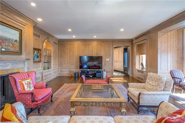 $1,550,000 | 5049 Wornall Road, Unit 7AB, Kansas City, MO 64112