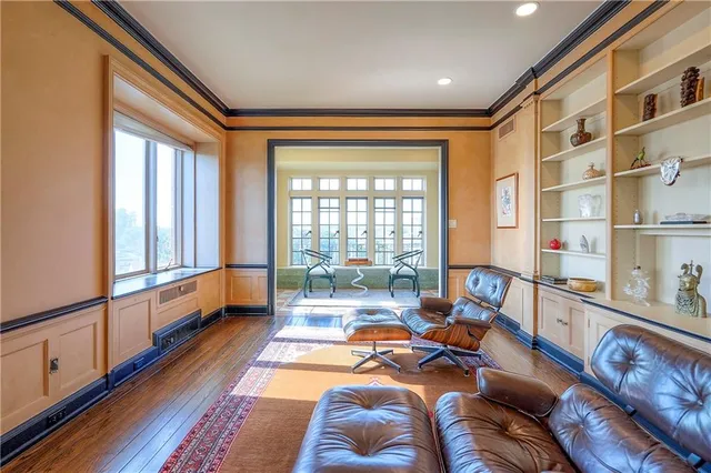 $1,550,000 | 5049 Wornall Road, Unit 7AB, Kansas City, MO 64112