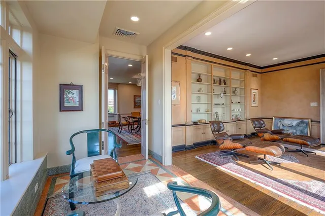 $1,550,000 | 5049 Wornall Road, Unit 7AB, Kansas City, MO 64112