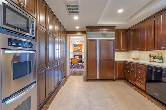 $1,550,000 | 5049 Wornall Road, Unit 7AB, Kansas City, MO 64112