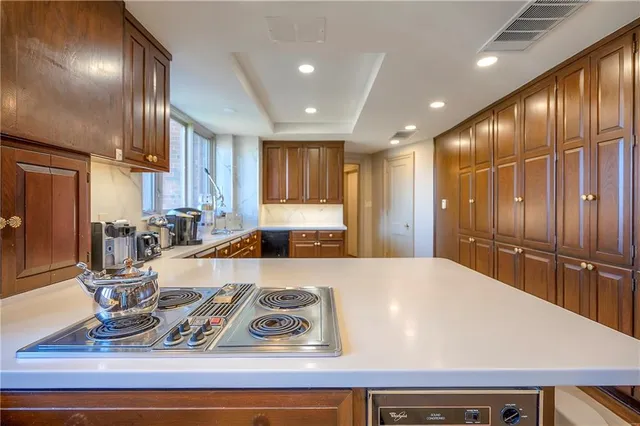 $1,550,000 | 5049 Wornall Road, Unit 7AB, Kansas City, MO 64112