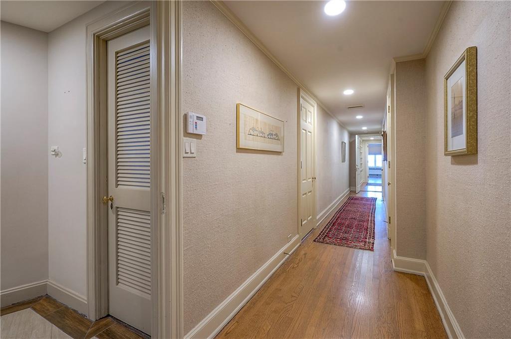 5049 Wornall Road, Unit 7AB Kansas City, MO 64112 - Photo 38 of 83