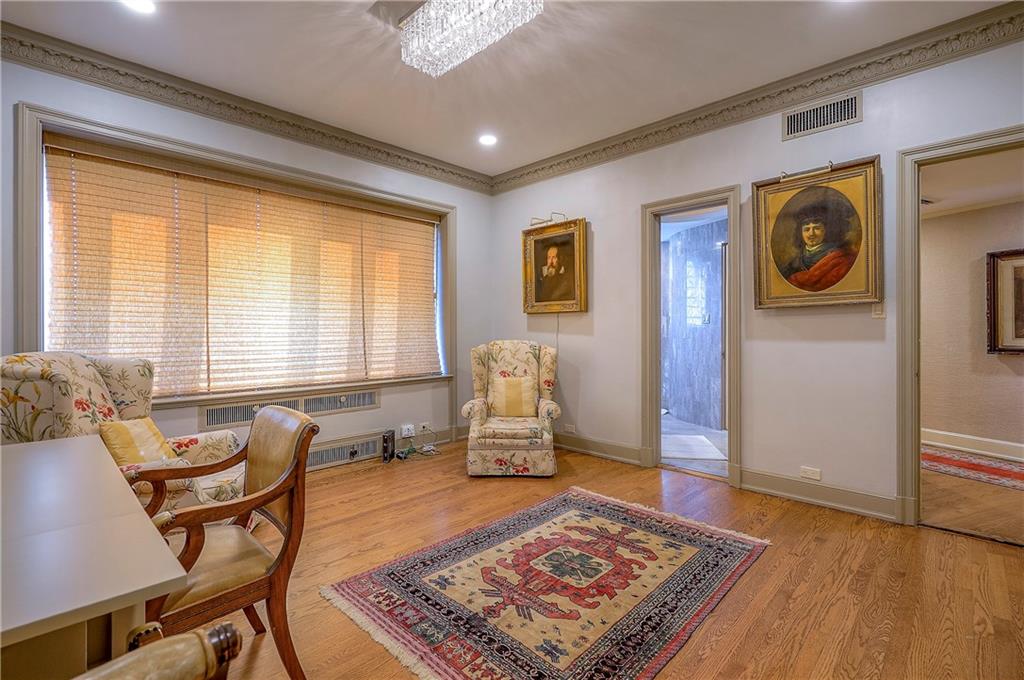 5049 Wornall Road, Unit 7AB Kansas City, MO 64112 - Photo 44 of 83