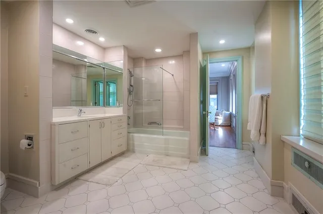 $1,550,000 | 5049 Wornall Road, Unit 7AB, Kansas City, MO 64112