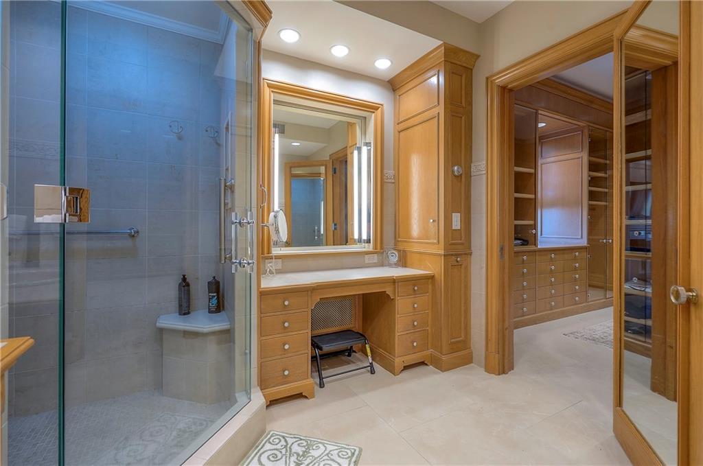 5049 Wornall Road, Unit 7AB Kansas City, MO 64112 - Photo 65 of 83