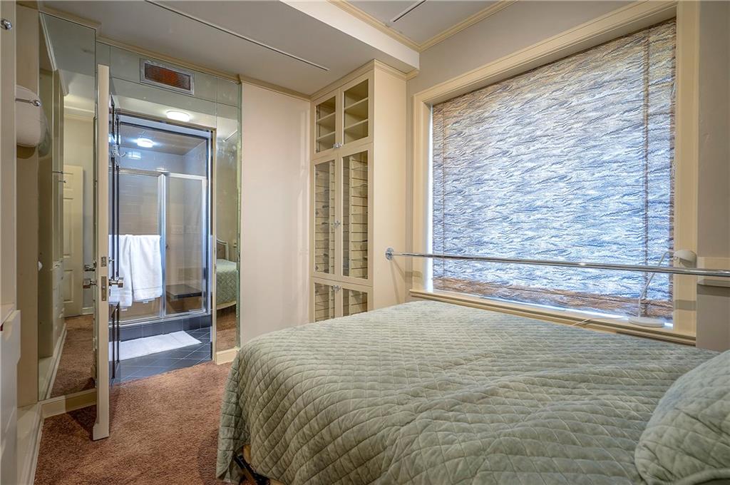 5049 Wornall Road, Unit 7AB Kansas City, MO 64112 - Photo 68 of 83