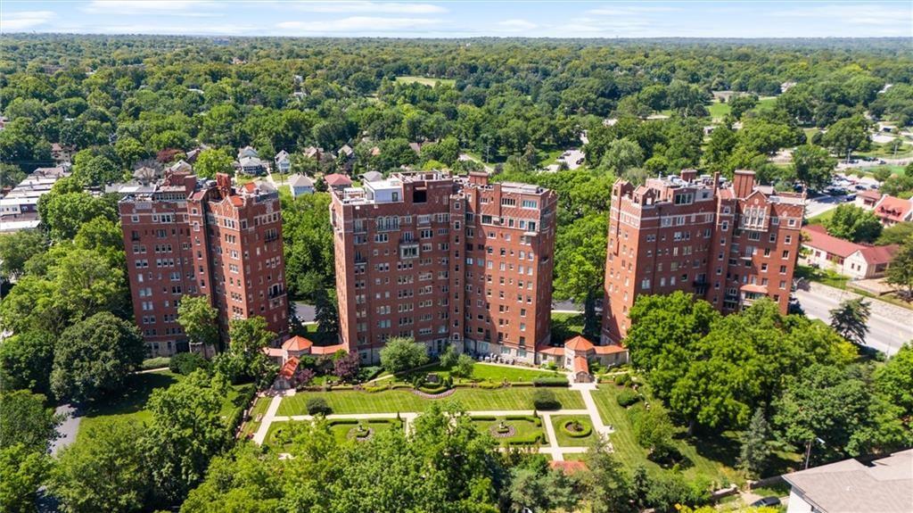 5049 Wornall Road, Unit 7AB Kansas City, MO 64112 - Photo 78 of 83