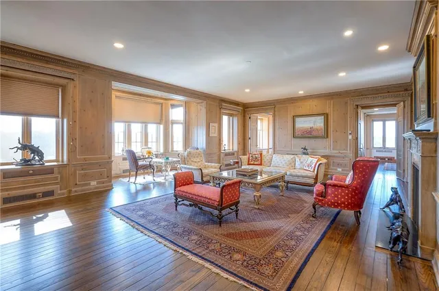 $1,550,000 | 5049 Wornall Road, Unit 7AB, Kansas City, MO 64112