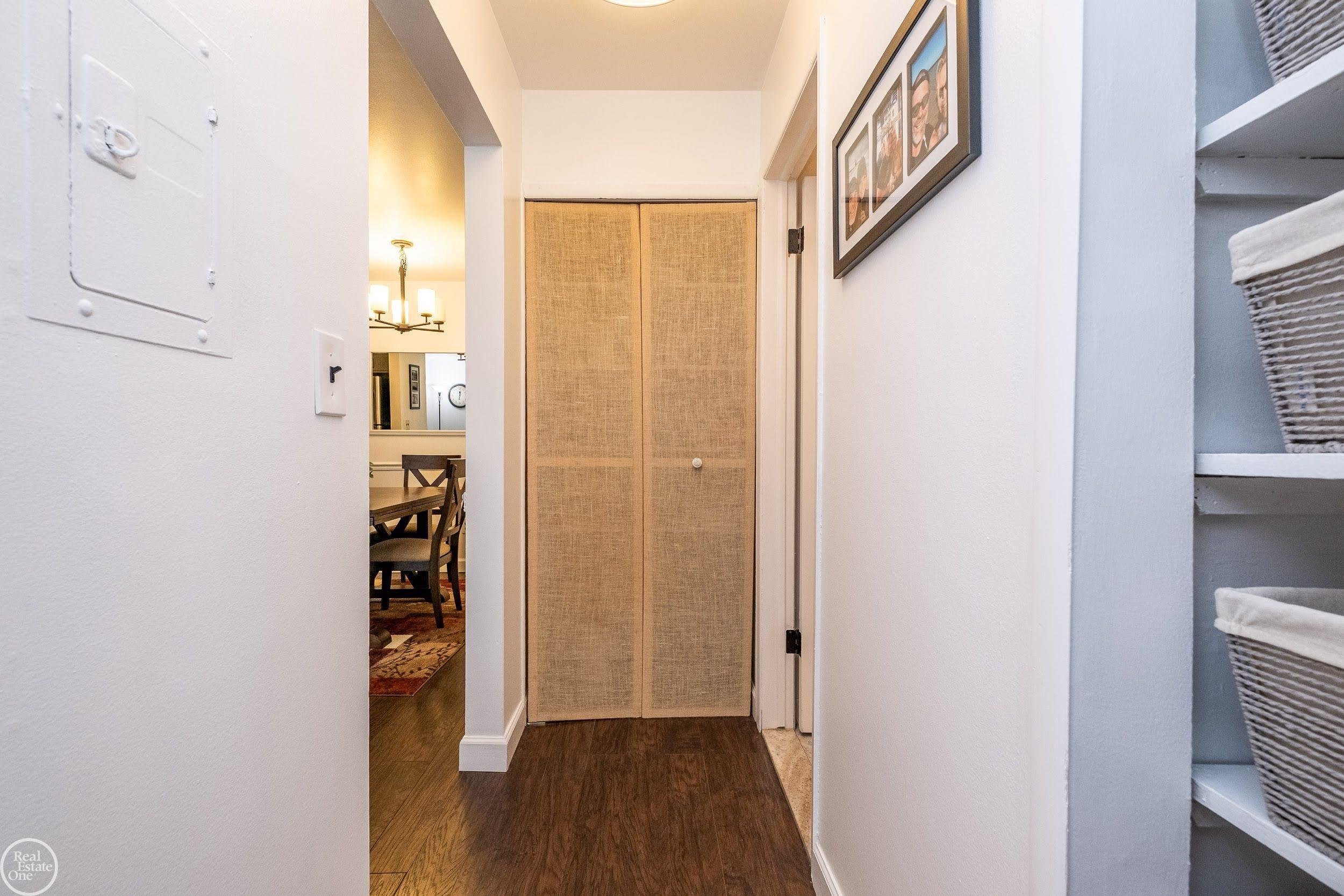 4909 Crooks Road, Unit E 5 Royal Oak, MI 48073 - Photo 14 of 35