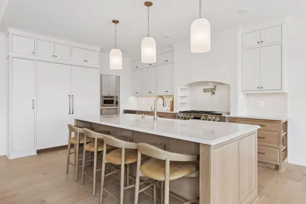$2,050,000 | 4100 115th Avenue Northwest, Coon Rapids, MN 55433