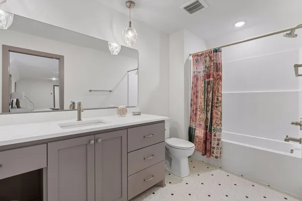 $2,050,000 | 4100 115th Avenue Northwest, Coon Rapids, MN 55433