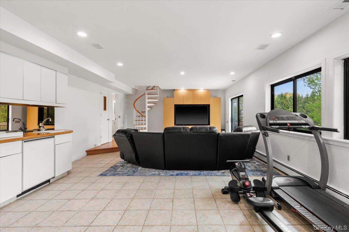 3 Lakeside Drive Rye, NY 10580 - Photo 21 of 36