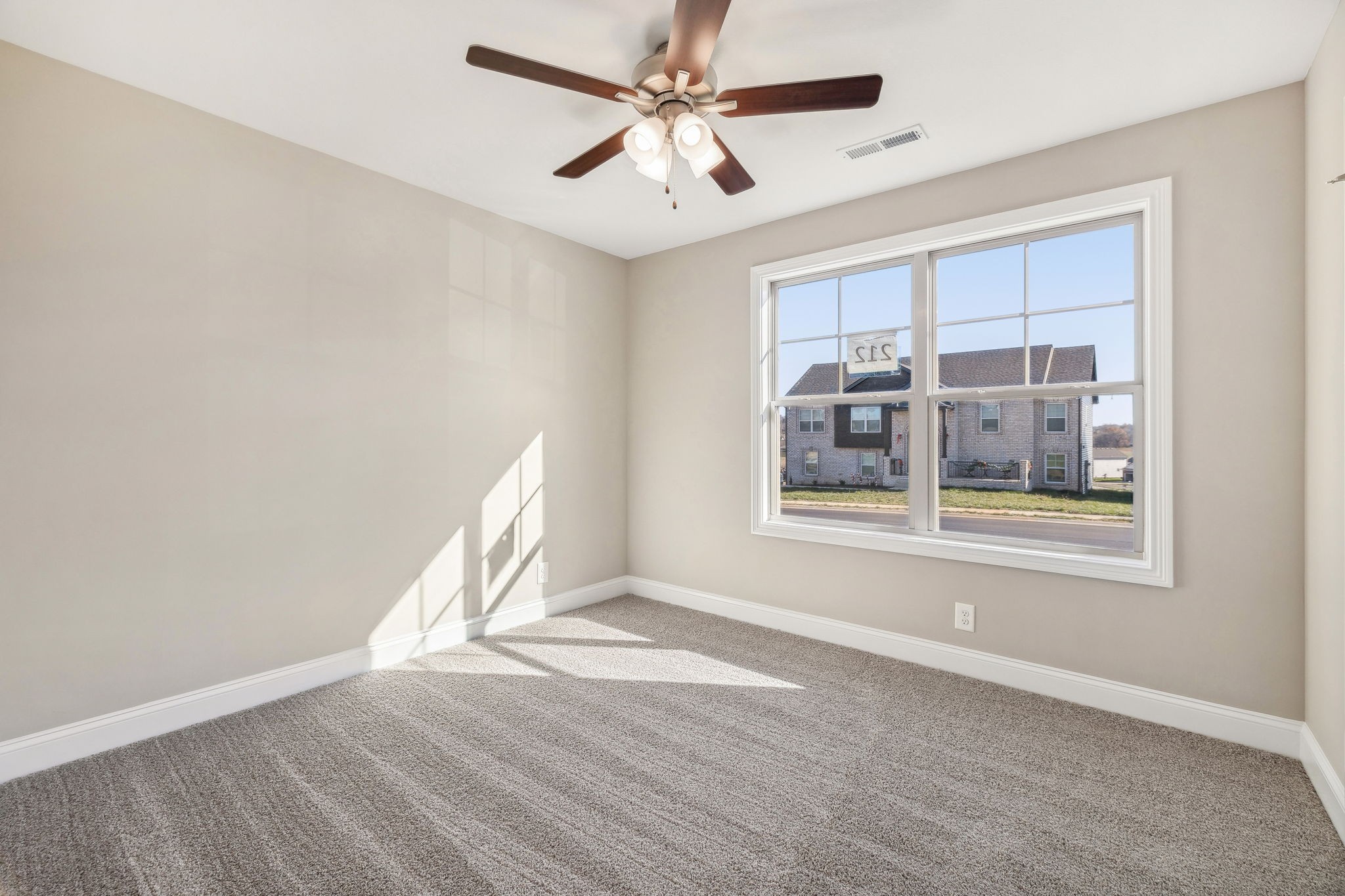 106 Ralph Court Clarksville, TN 37040 - Photo 8 of 50 Gallery Image 8