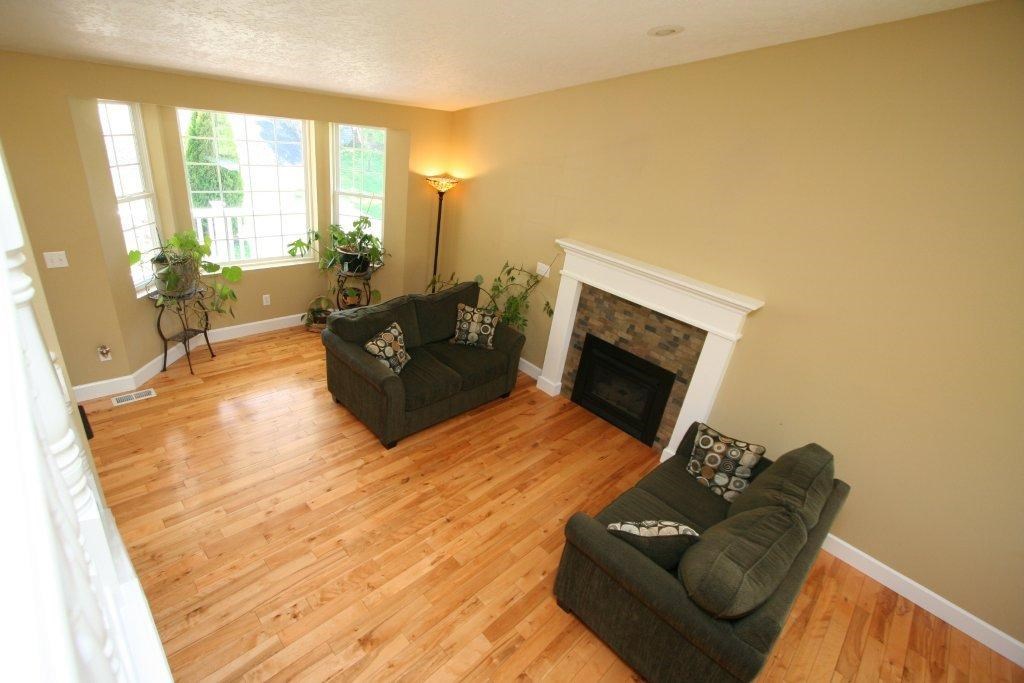 215 North E Stringham Road Rockford, WA 99030 - Photo 2 of 20