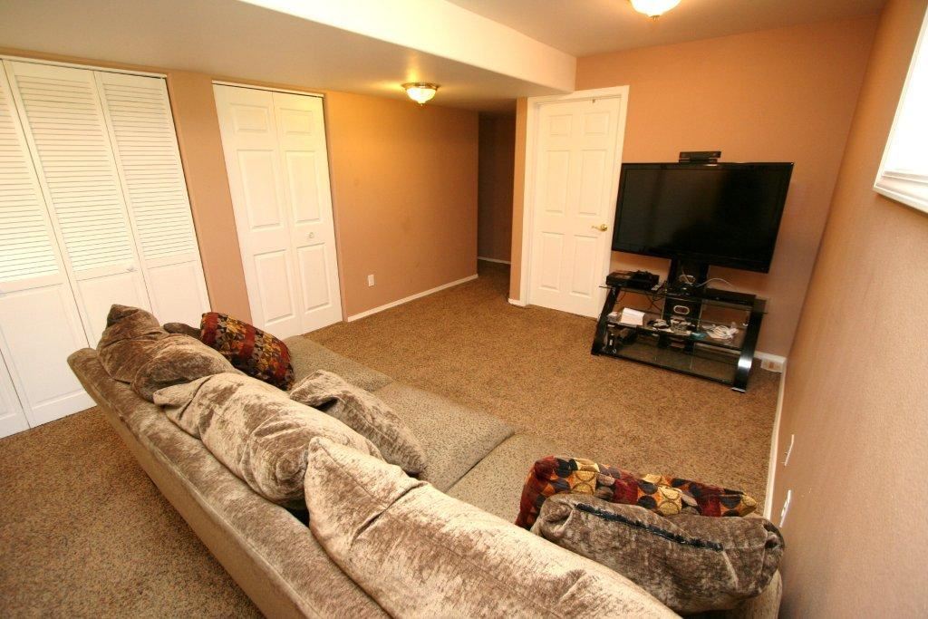 215 North E Stringham Road Rockford, WA 99030 - Photo 10 of 20