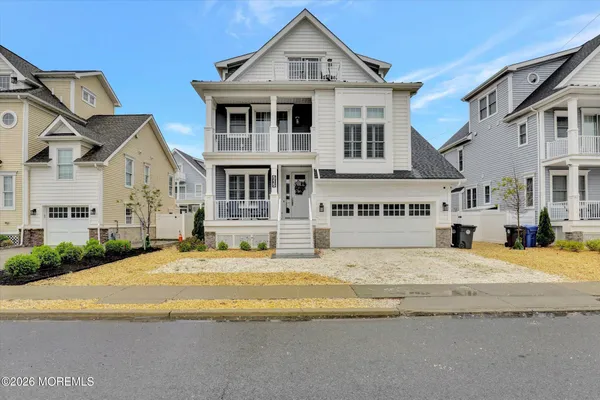 $1,999,000 | 515 Highway 35, Mantoloking, NJ 08738