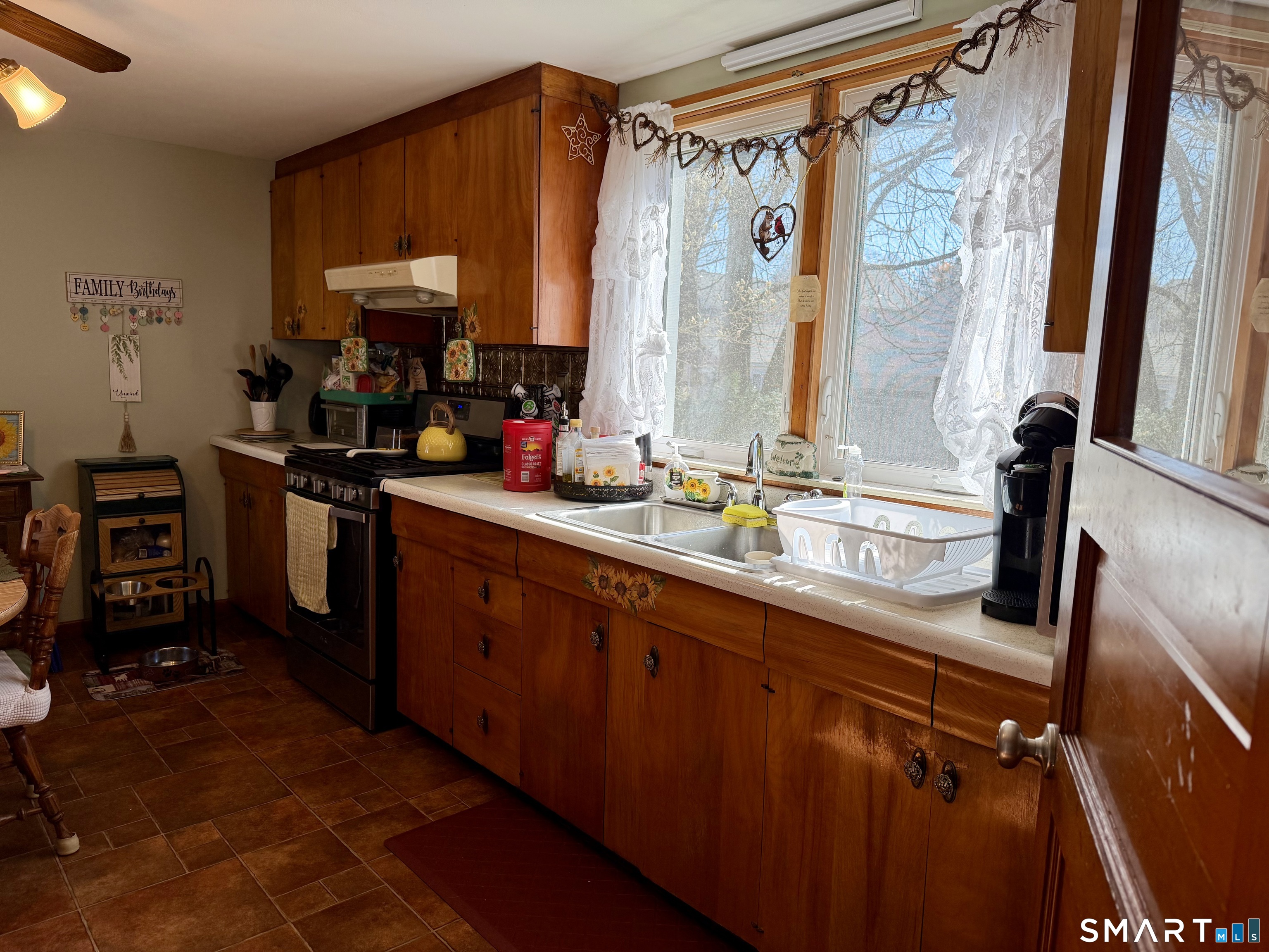 52 South 1st Street Meriden, CT 06451 - Photo 7 of 22
