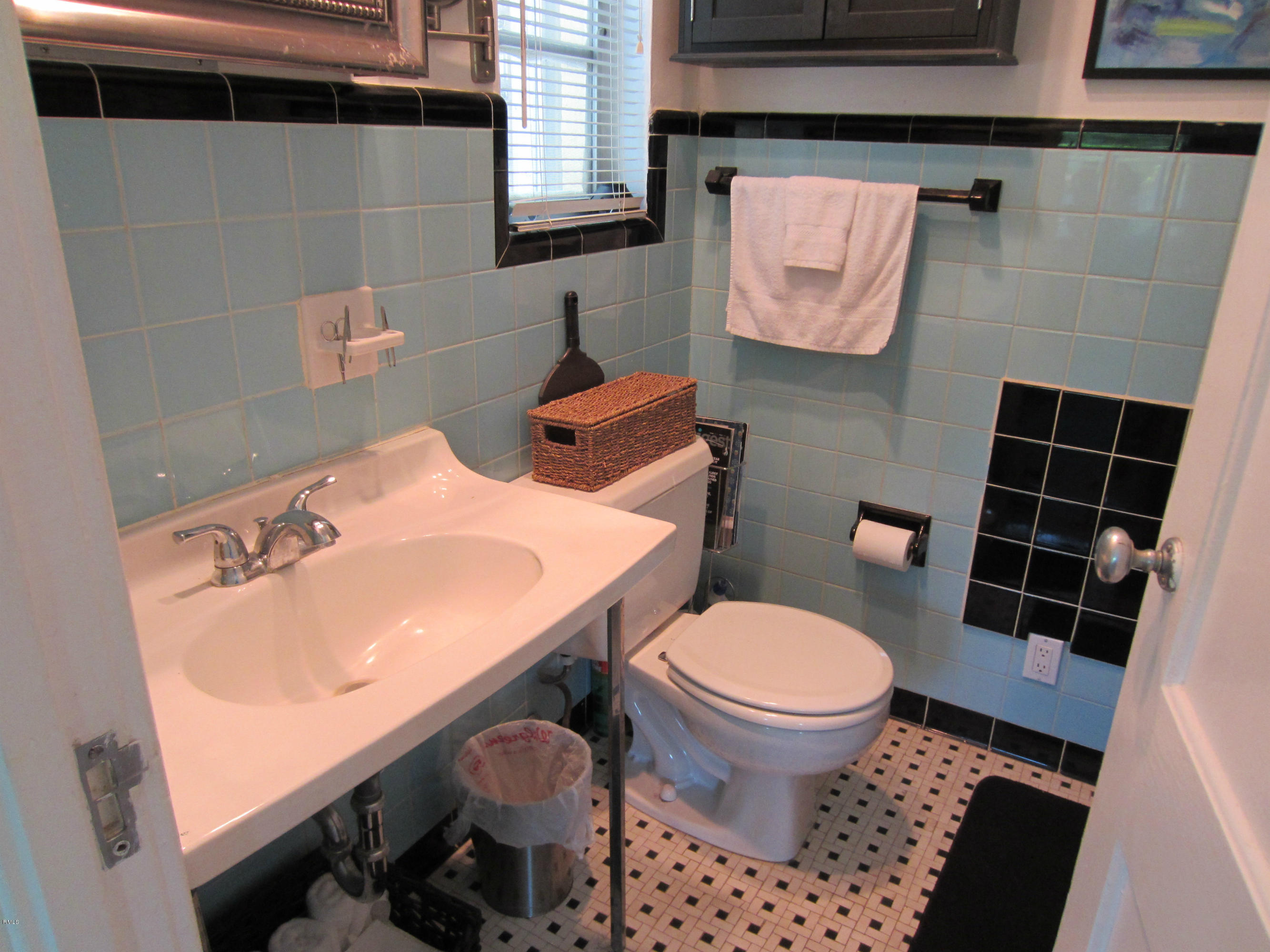 225 Alpine Road West Palm Beach, FL 33405 - Photo 16 of 26 225 alpine reg 043