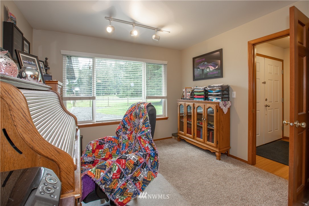 17110 Eugene Street Southwest Rochester, WA 98579 - Photo 16 of 37
