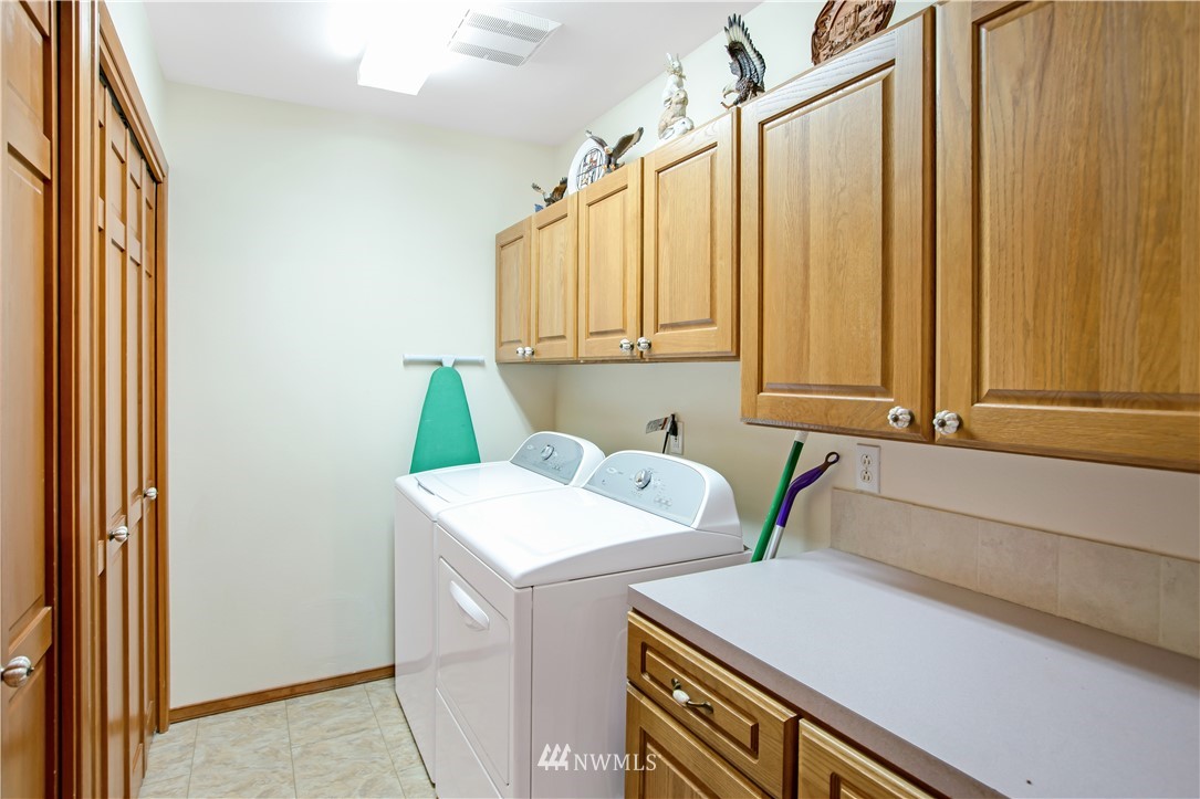 17110 Eugene Street Southwest Rochester, WA 98579 - Photo 17 of 37