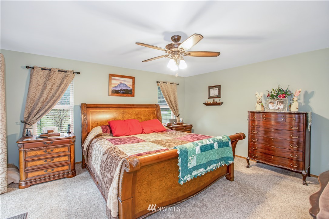 17110 Eugene Street Southwest Rochester, WA 98579 - Photo 19 of 37