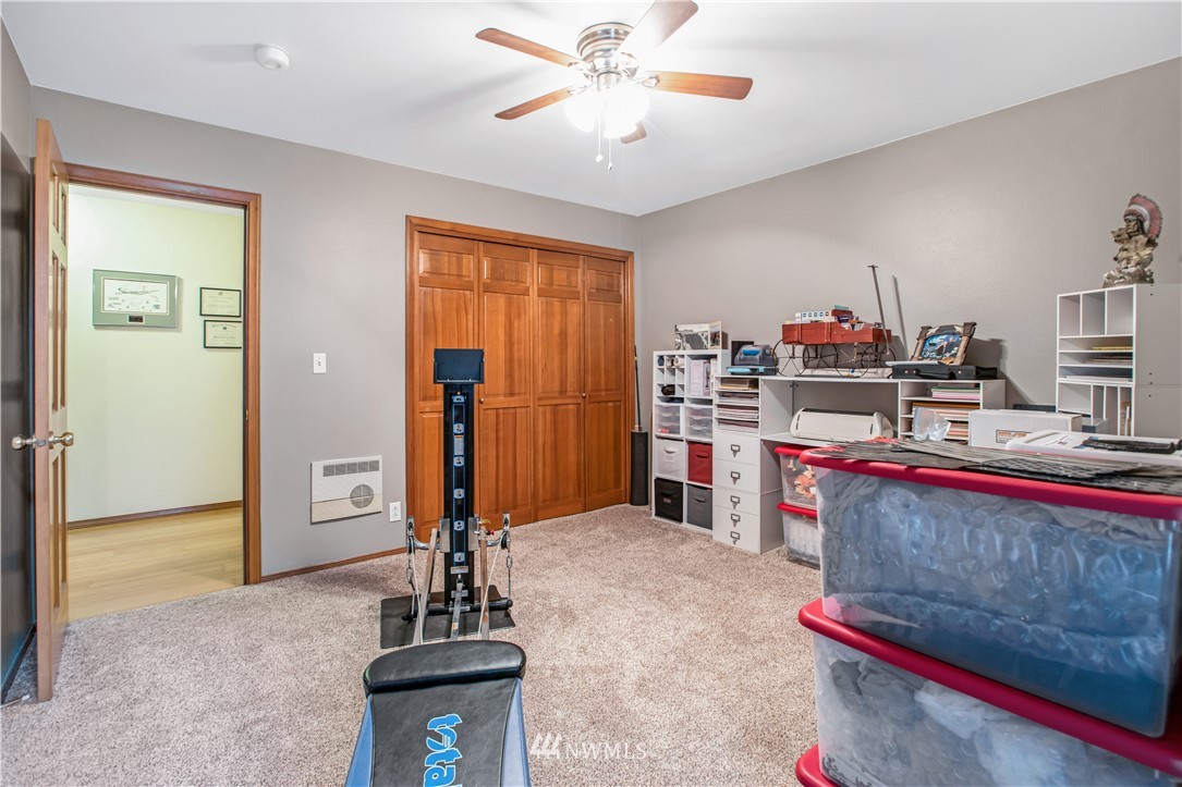 17110 Eugene Street Southwest Rochester, WA 98579 - Photo 27 of 37