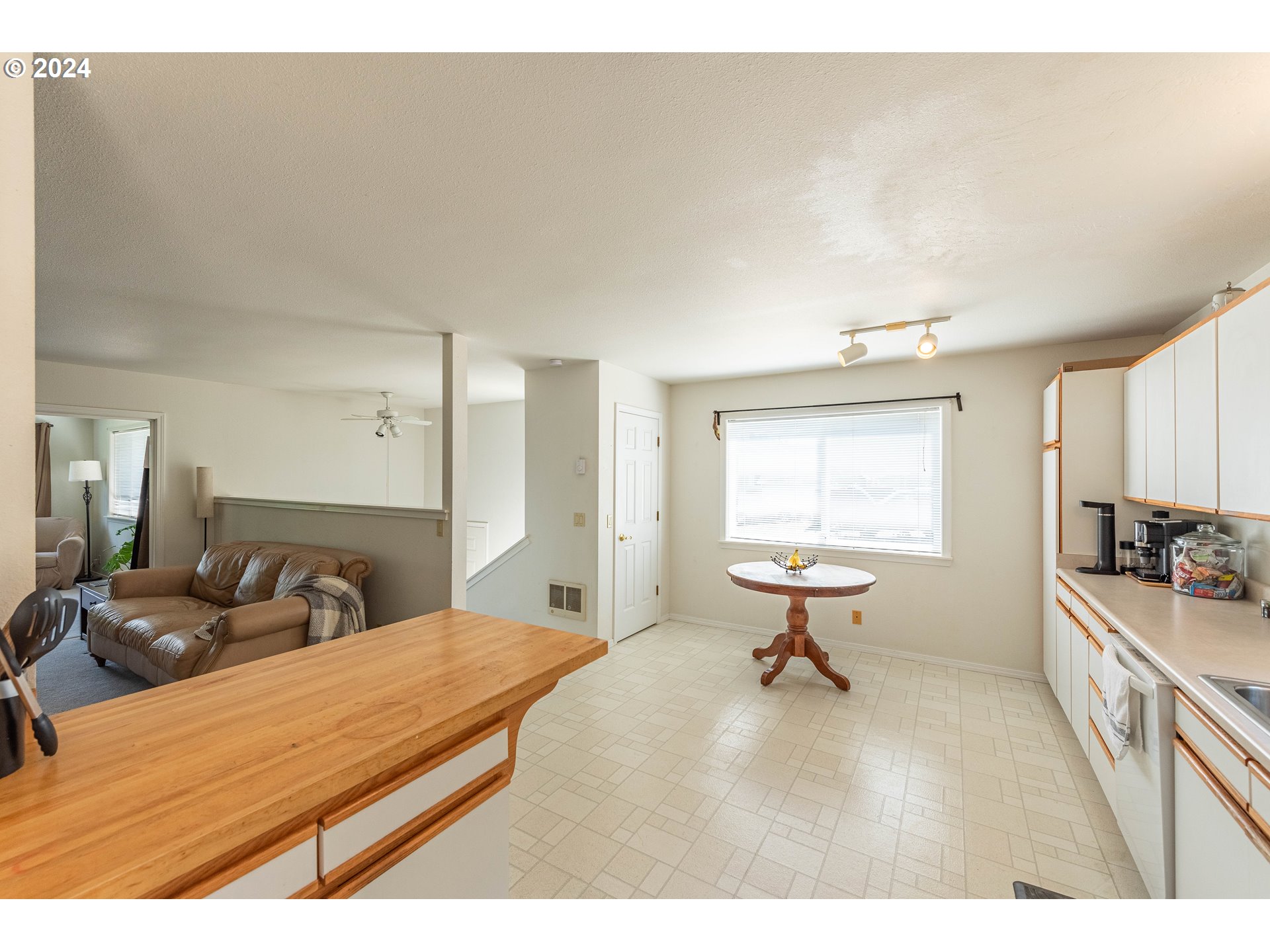 62782 Flagstaff Road Coos Bay, OR 97420 - Photo 2 of 46 Gallery Image 2