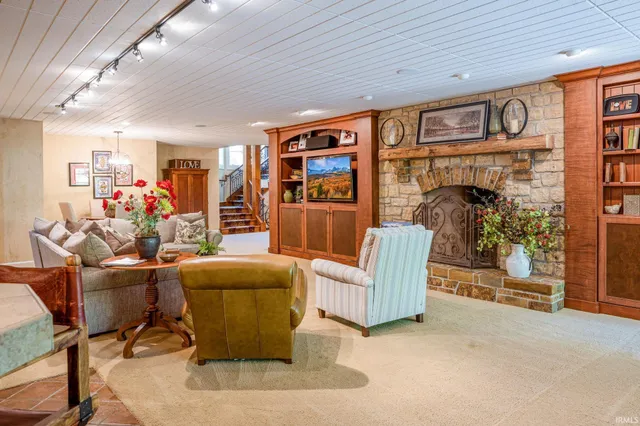 $2,290,000 | 1895 Gun Club Road, Jasper, IN 47546