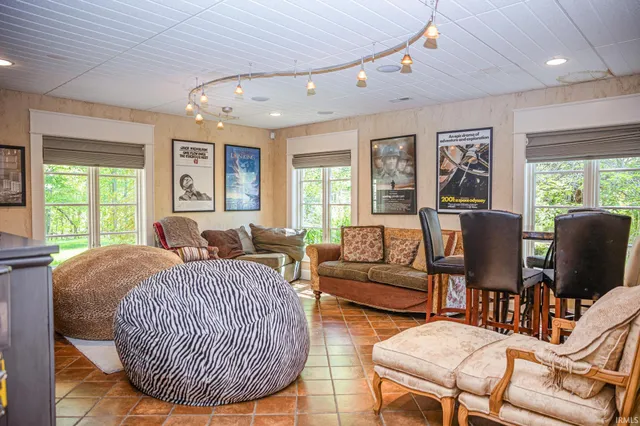 $2,290,000 | 1895 Gun Club Road, Jasper, IN 47546