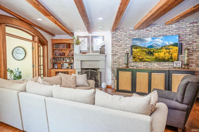 $2,290,000 | 1895 Gun Club Road, Jasper, IN 47546