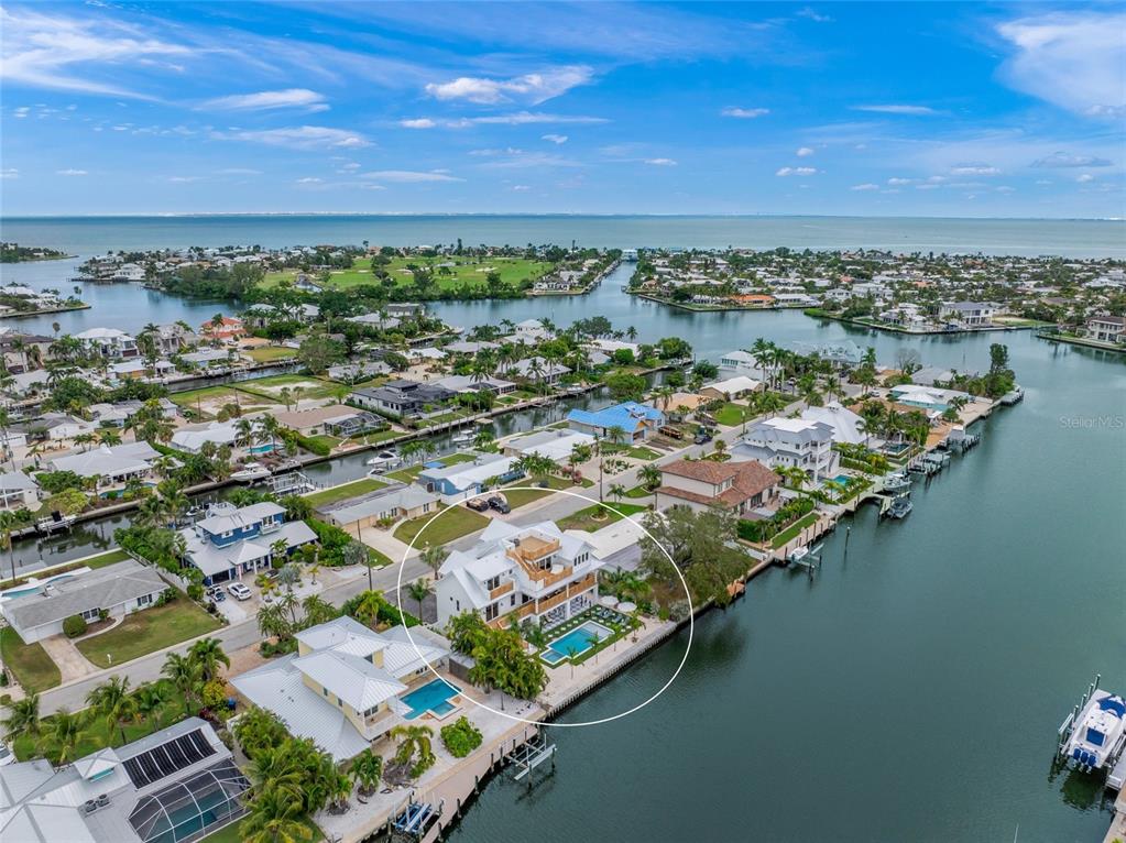 525 68th Street Holmes Beach, FL 34217 - Photo 4 of 52