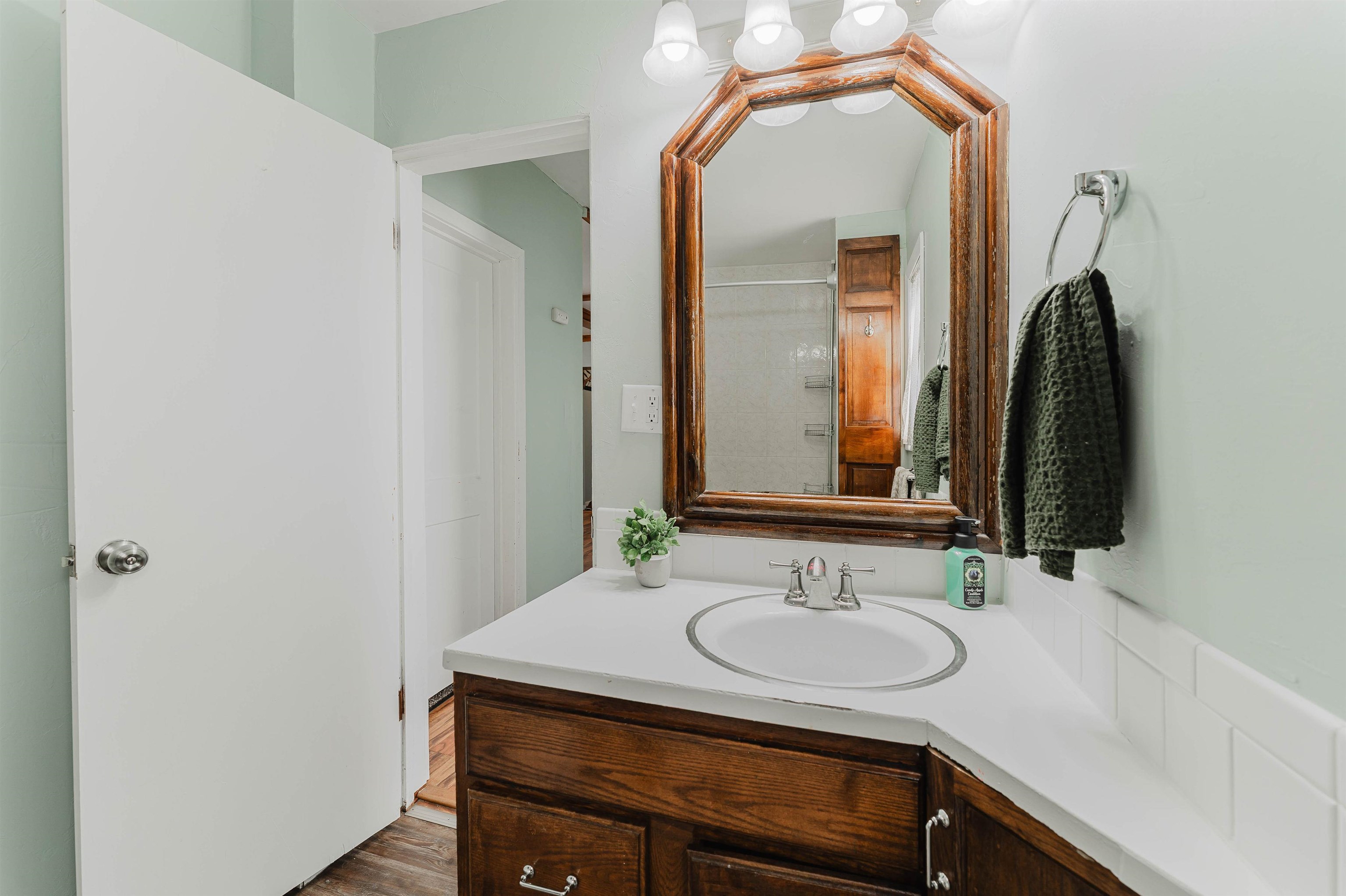 903 Smith Street New London, WI 54961 - Photo 13 of 28