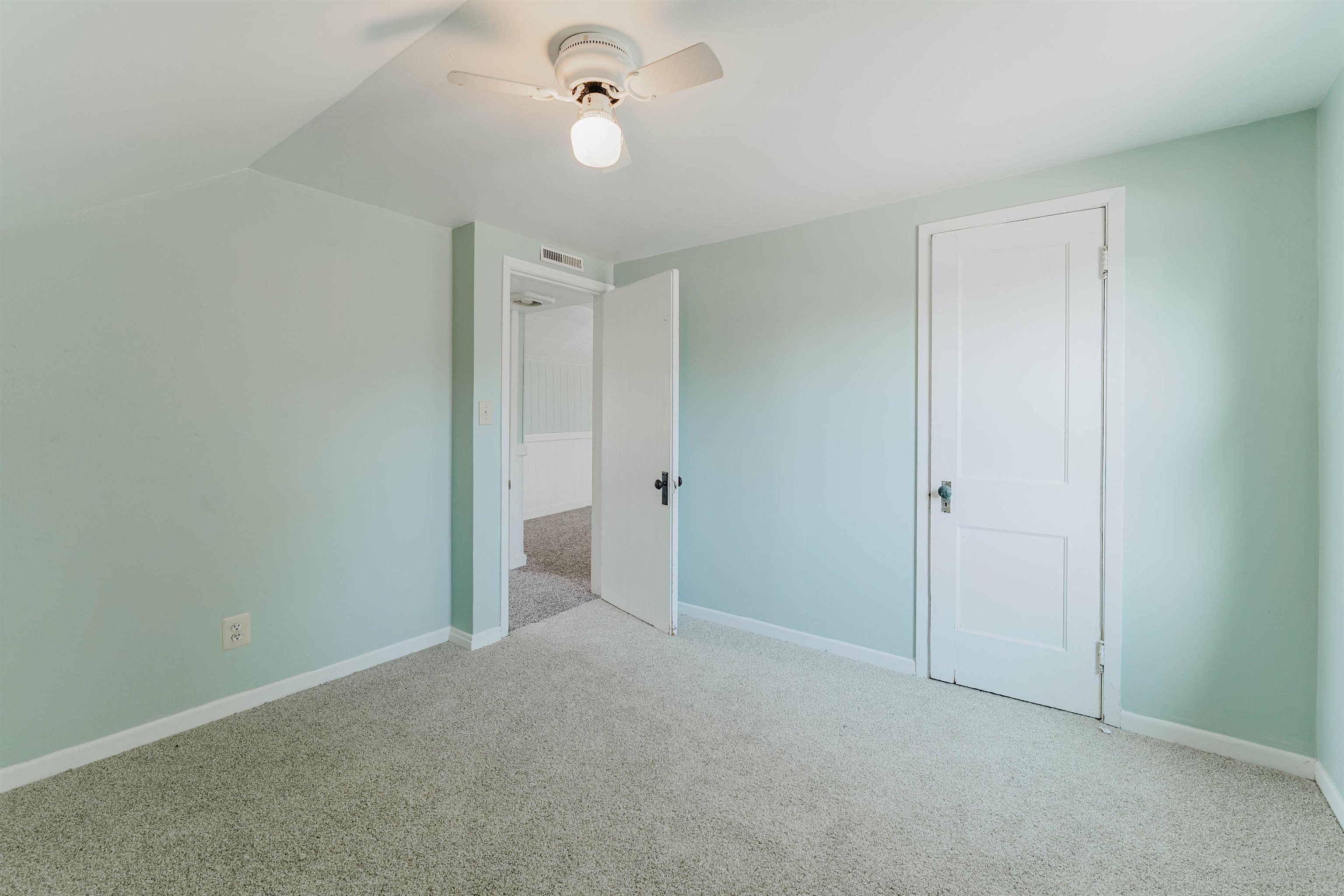 903 Smith Street New London, WI 54961 - Photo 21 of 28