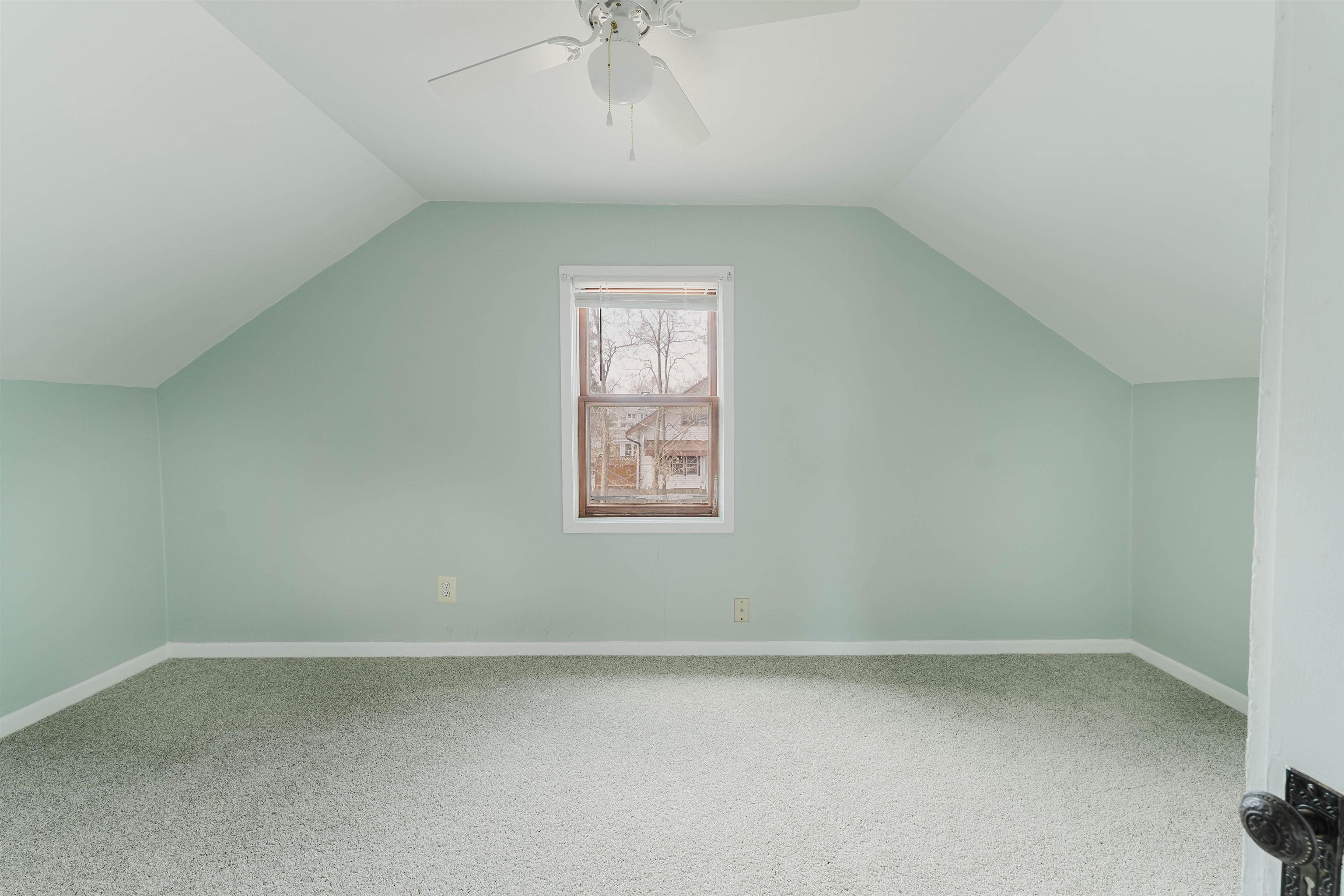 903 Smith Street New London, WI 54961 - Photo 24 of 28