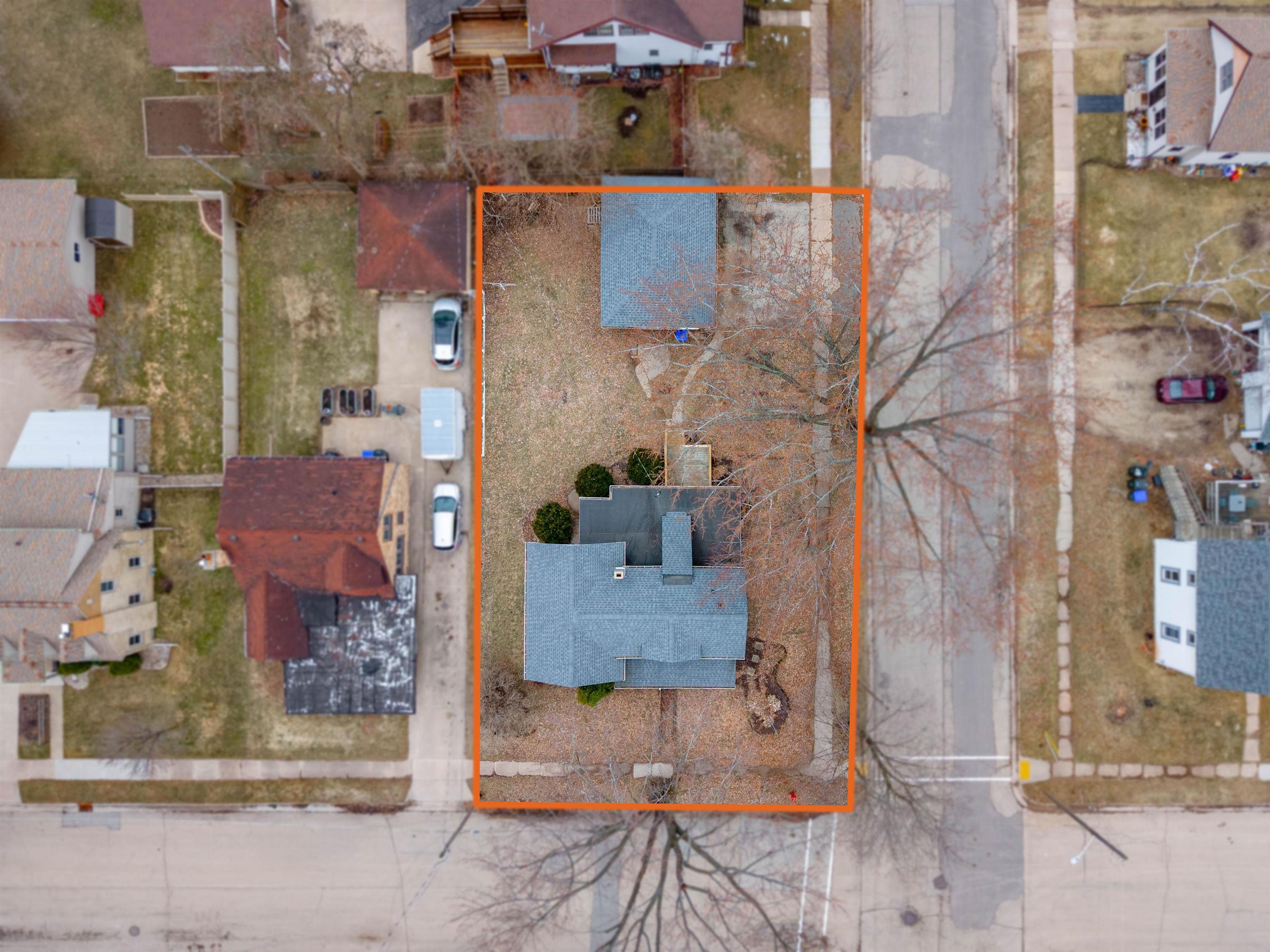 903 Smith Street New London, WI 54961 - Photo 6 of 28