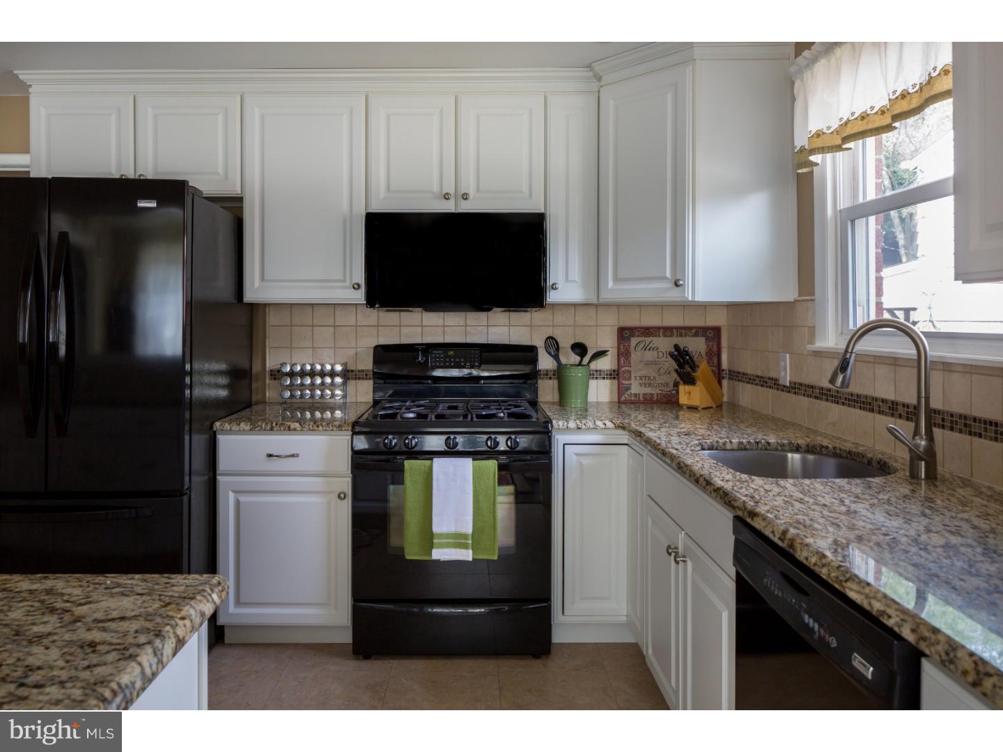 200 Glendale Road Havertown, PA 19083 - Photo 2 of 17