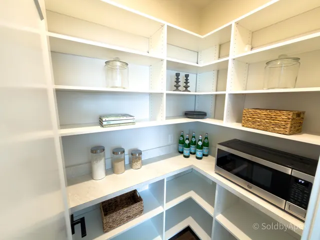 $950,000 | 10071 Hideaway Court Southeast, Unit 20, Caledonia, MI 49316