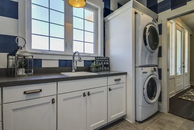 $950,000 | 10071 Hideaway Court Southeast, Unit 20, Caledonia, MI 49316