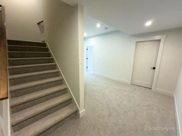 $950,000 | 10071 Hideaway Court Southeast, Unit 20, Caledonia, MI 49316