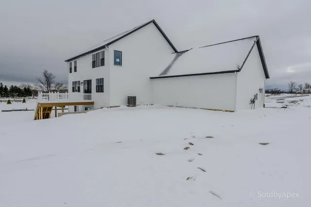 $950,000 | 10071 Hideaway Court Southeast, Unit 20, Caledonia, MI 49316